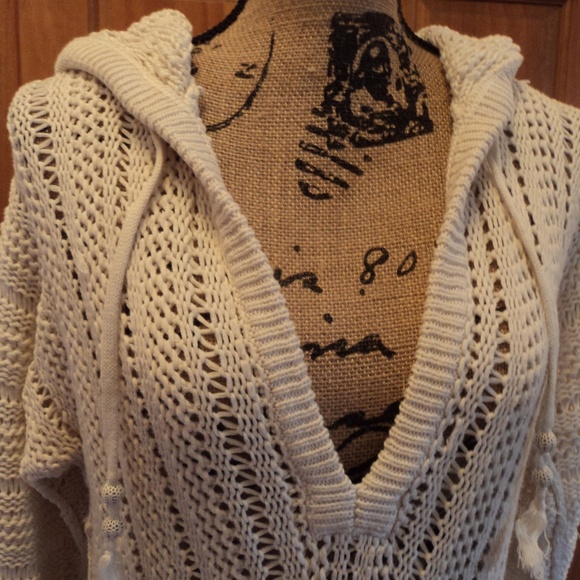 Sweater - Picture 2 of 5